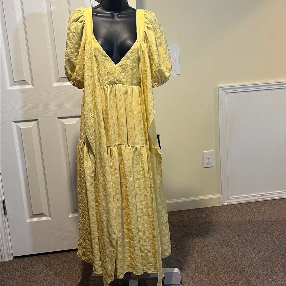 Lulu's Sunny Yellow Midi Dress